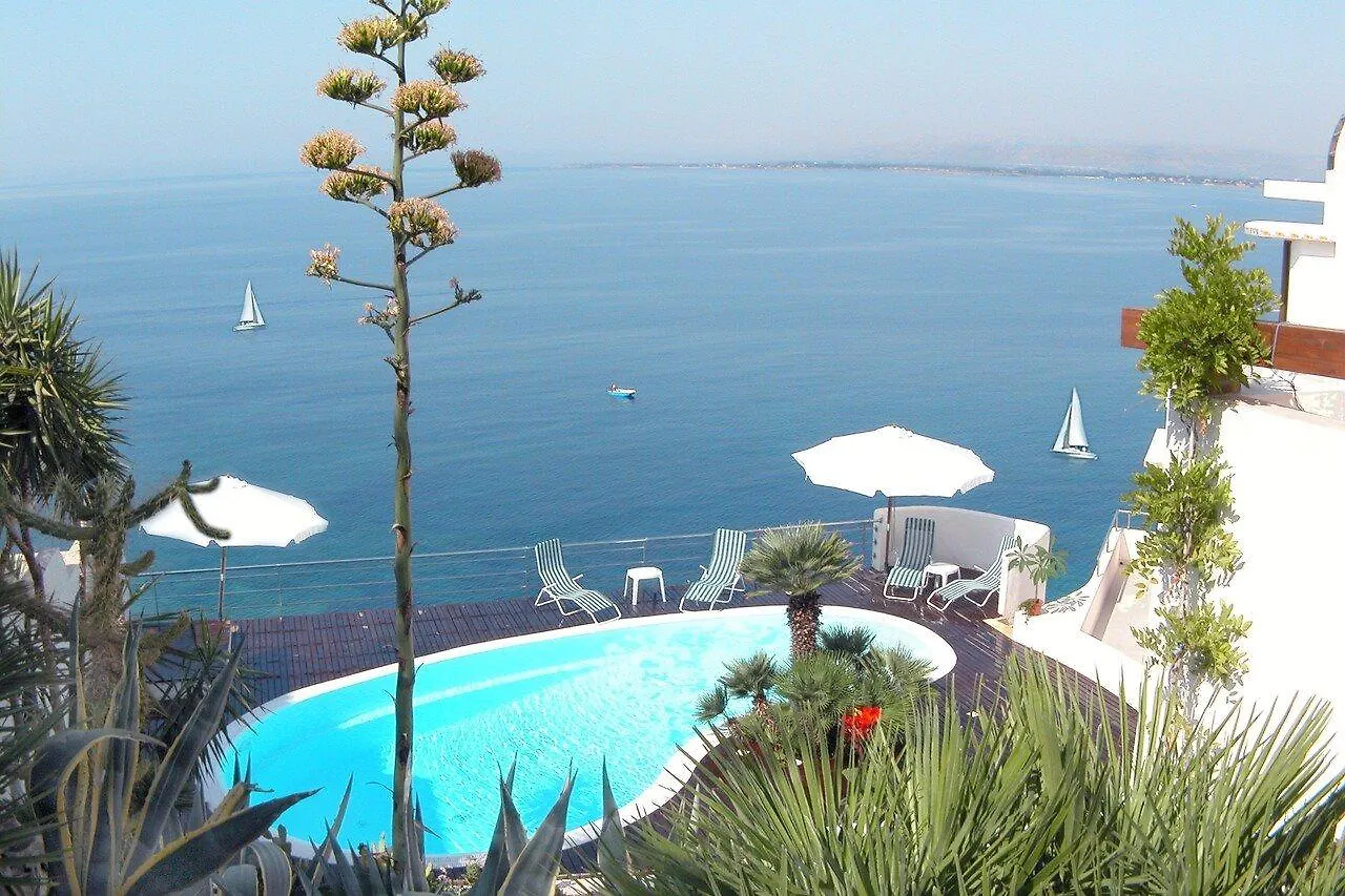 La Rosa Sul Mare Aparthotel Syracuse