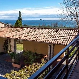 https://corteallago.it-lombardy.com