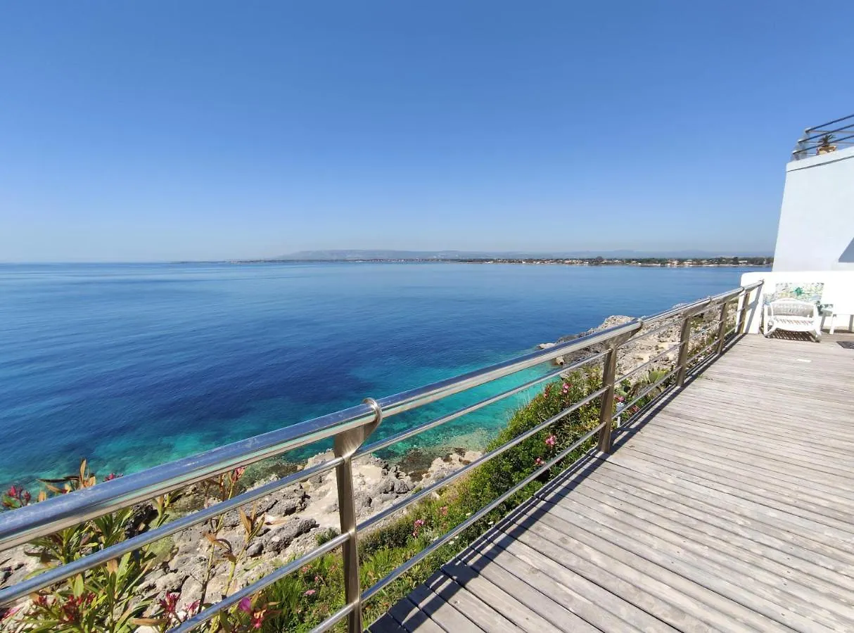 La Rosa Sul Mare Aparthotel Syracuse 4*,  Italy